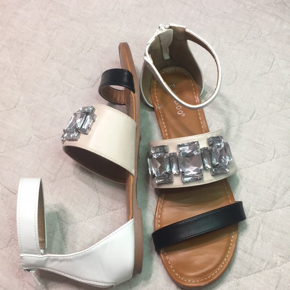 Sandals - Picture 2 of 2